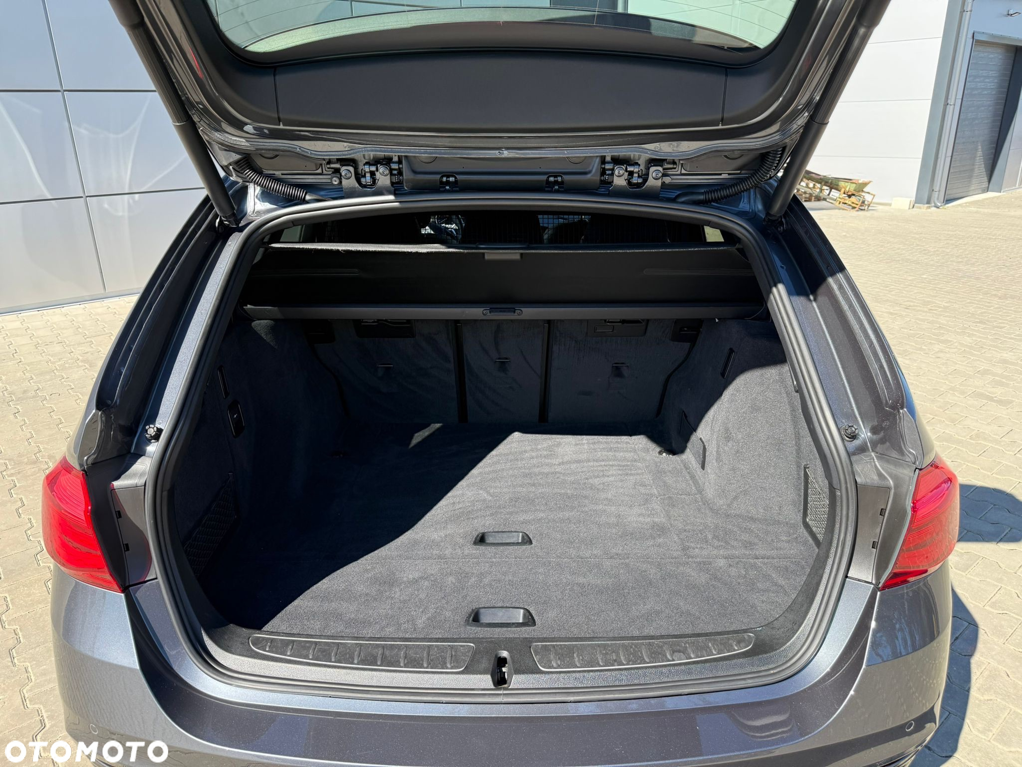 BMW Seria 3 320d Sport Line - 6