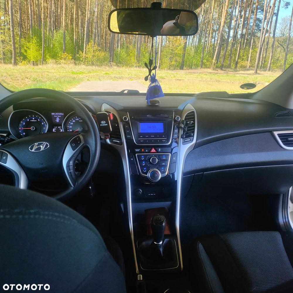 Hyundai i30 1.4 Comfort - 24