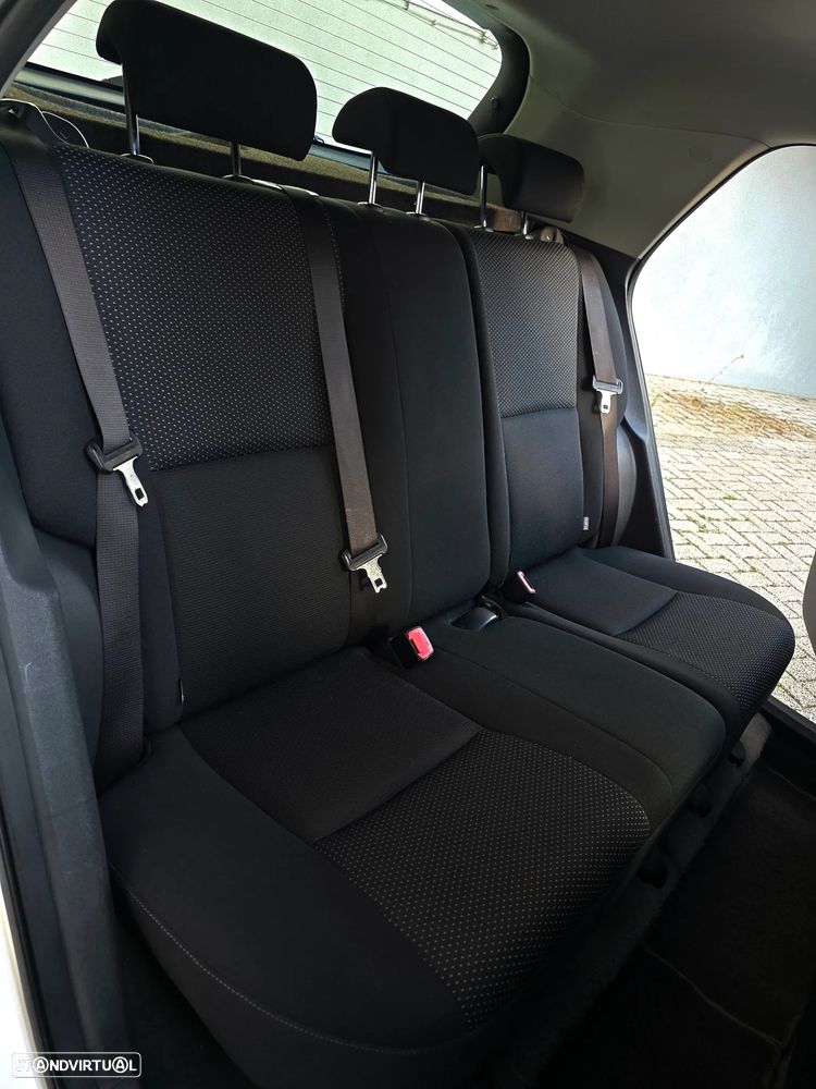 Toyota Auris 1.33 VVT-i Exclusive - 52