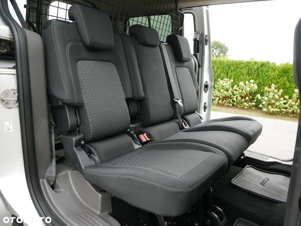 Ford Transit Connect - 8