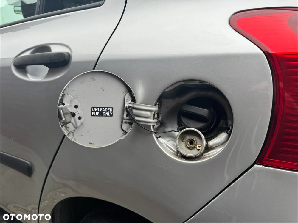 Toyota Yaris 1.3 Luna A/C - 18