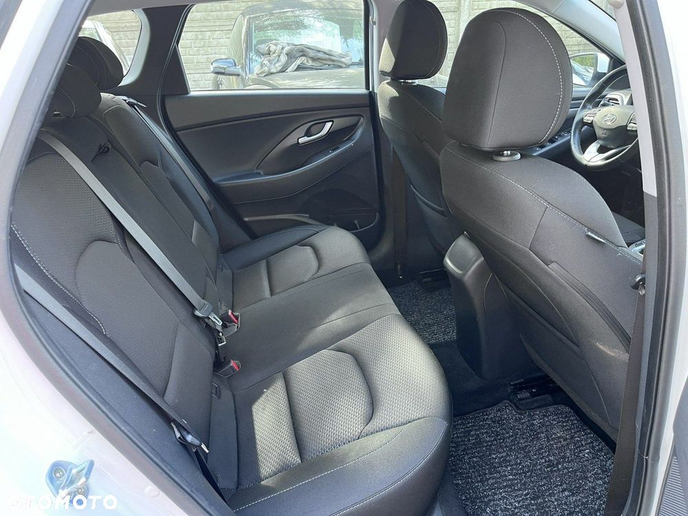 Hyundai i30 - 24