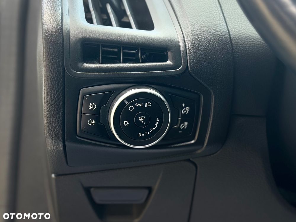 Ford Focus - 15