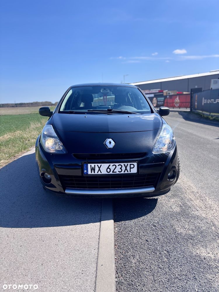 Renault Clio 1.2 16V 75 Night and Day - 8