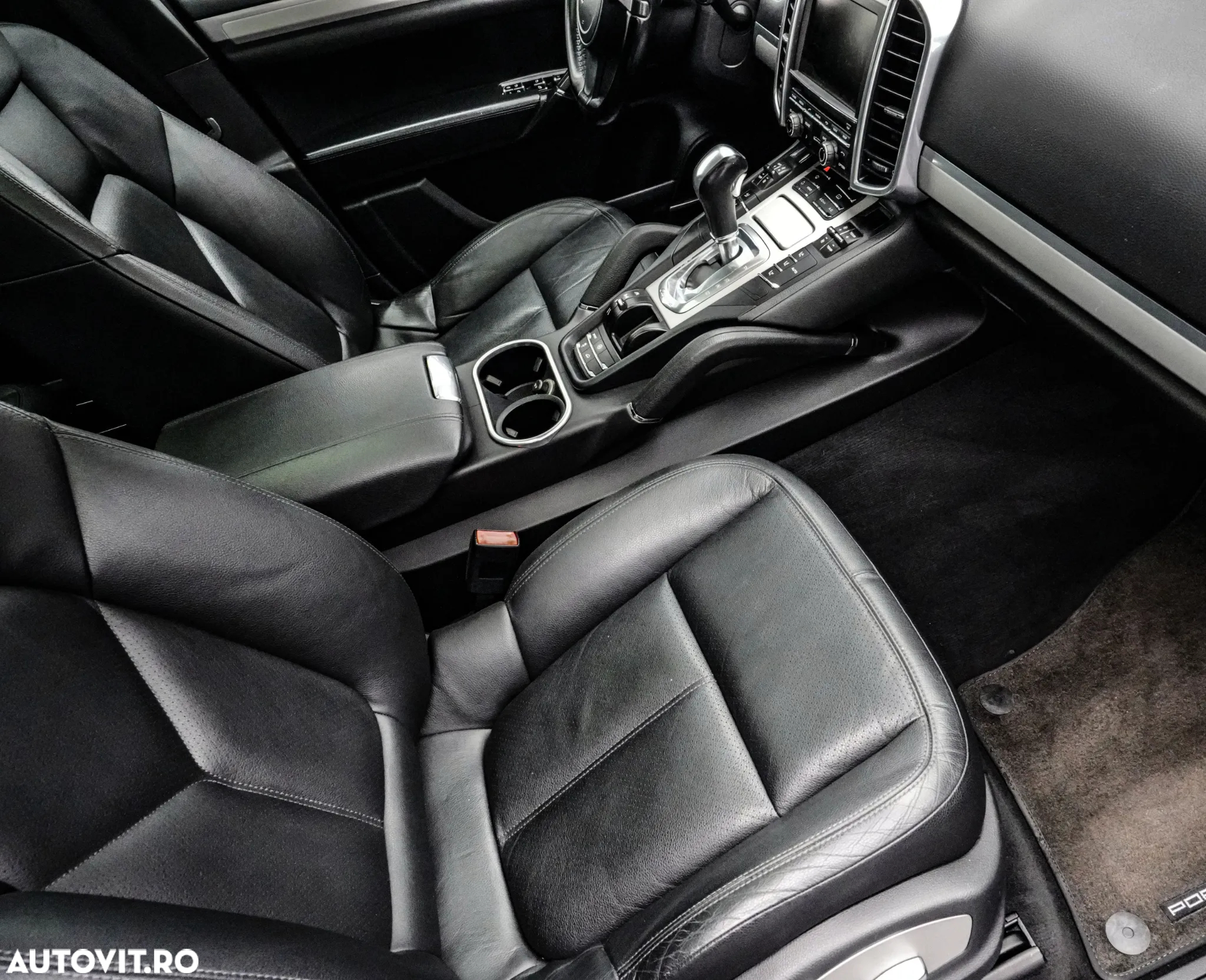 Porsche Cayenne 3.0 L V6 - 14
