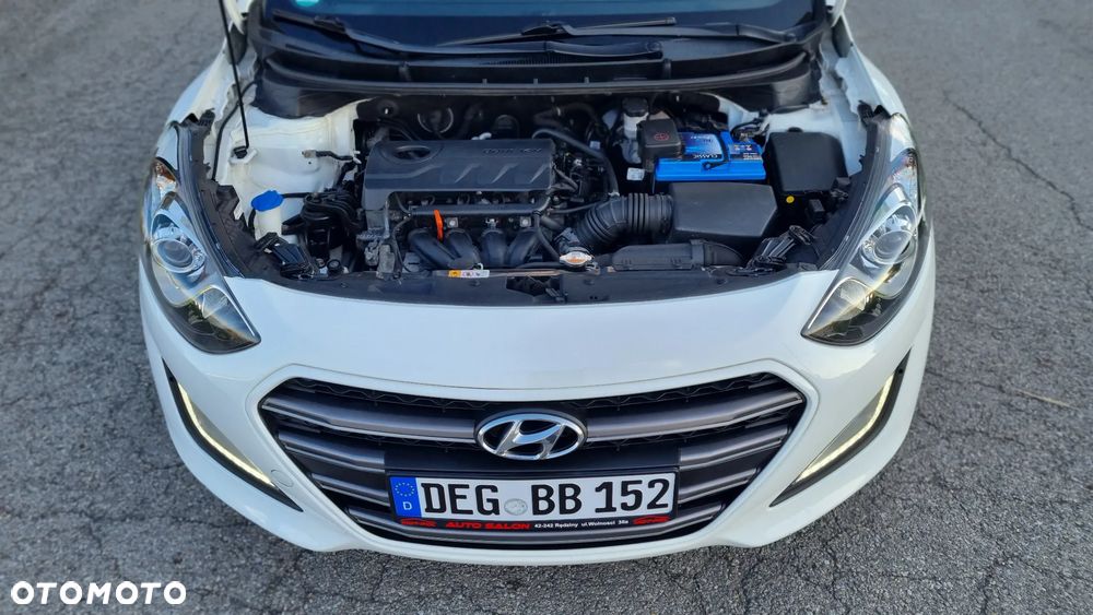 Hyundai i30 1.4 Passion - 23