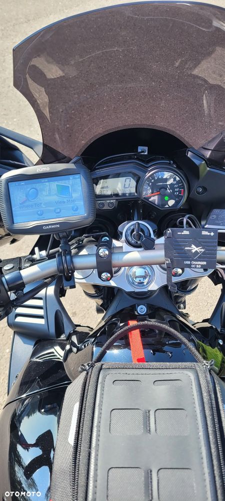 Yamaha FZ - 16