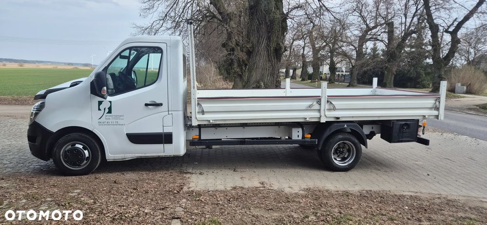 Nissan INTERSTAR - 11