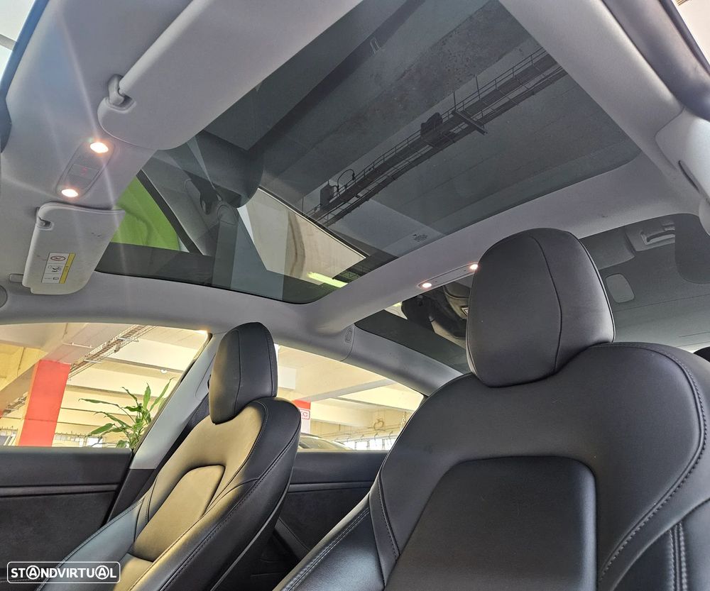 Tesla Model 3 Long Range RWD - 24