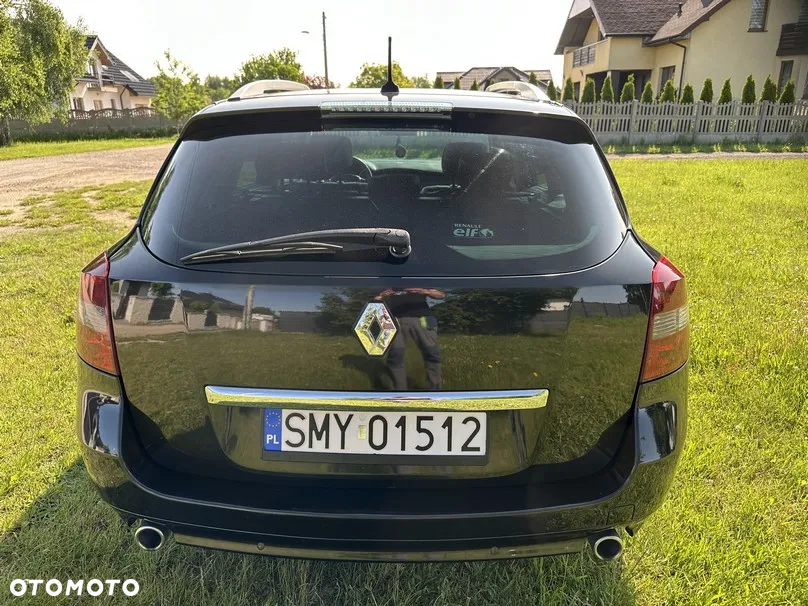 Renault Laguna 2.0 dCi FAP Initiale - 4