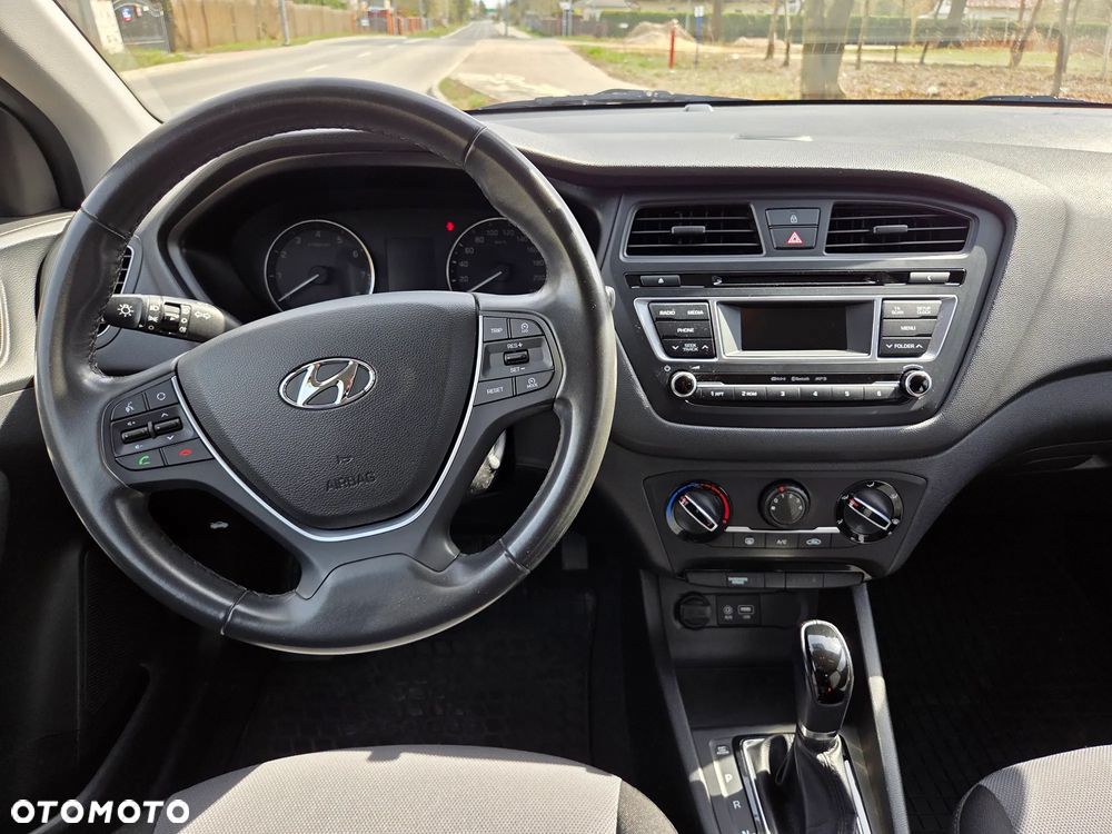 Hyundai i20 1.4 Comfort - 6