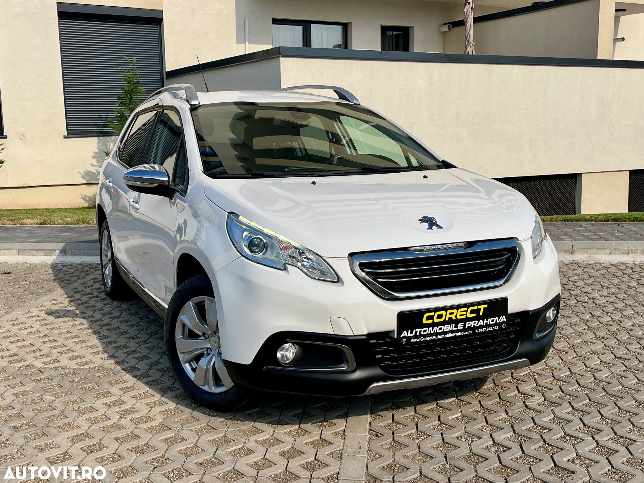Peugeot 2008 - 1