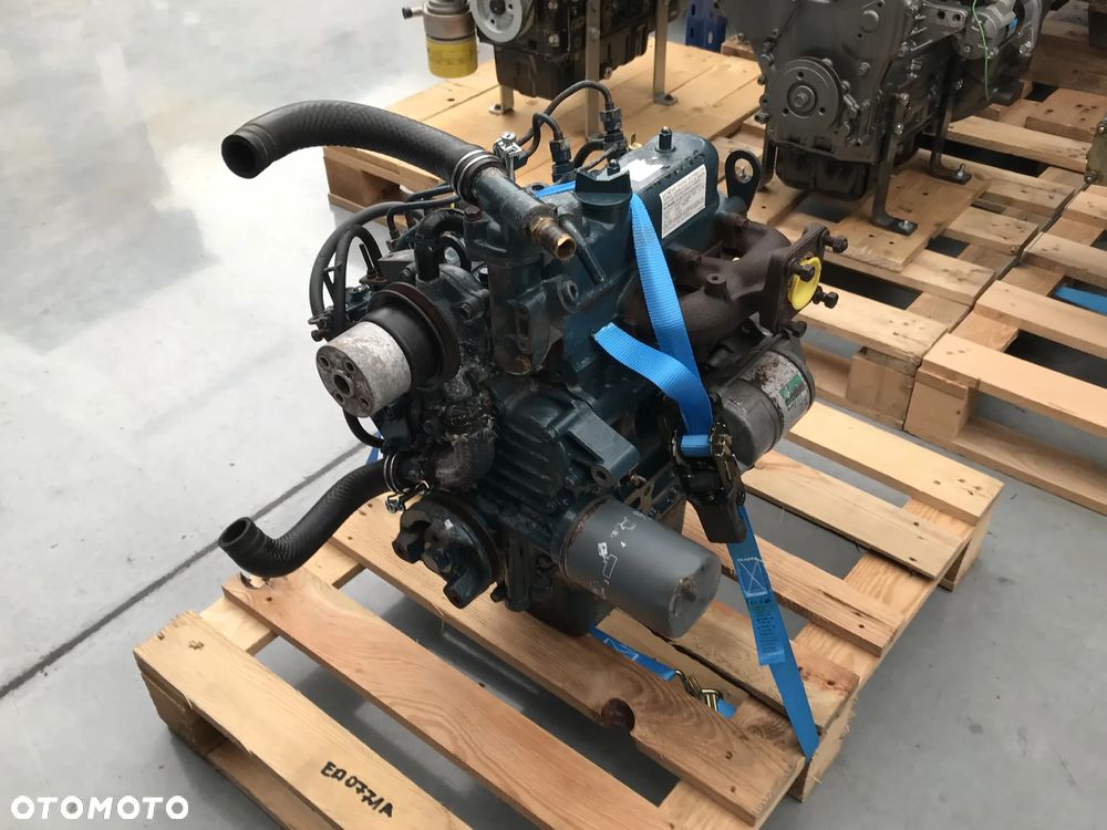 SILNIK KUBOTA D722 14.9kW 4877zł netto - 7