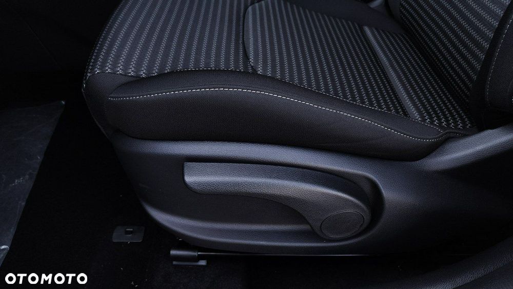 Kia XCeed - 10