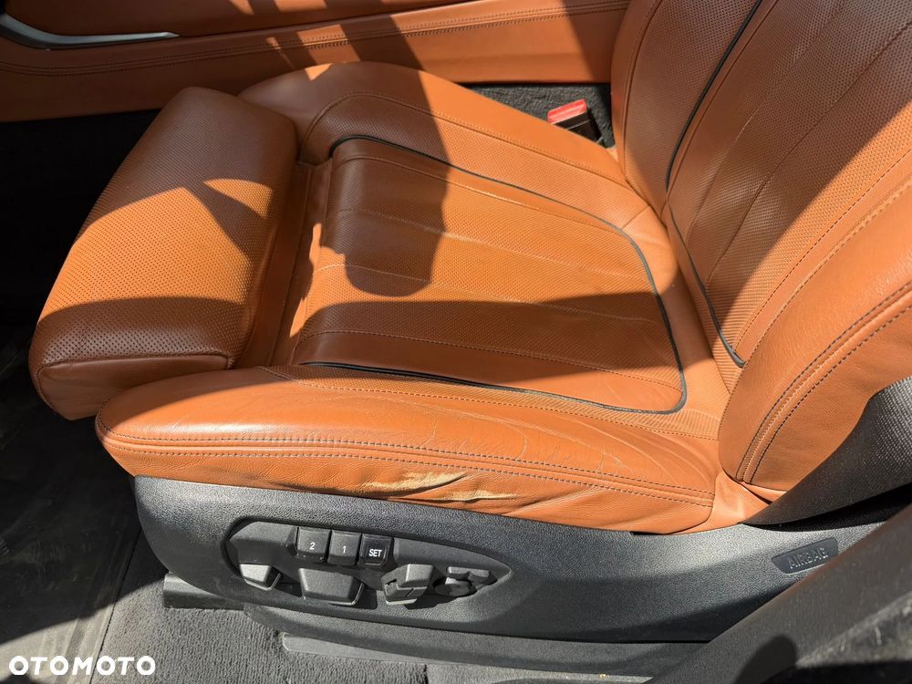 BMW X6M - 24