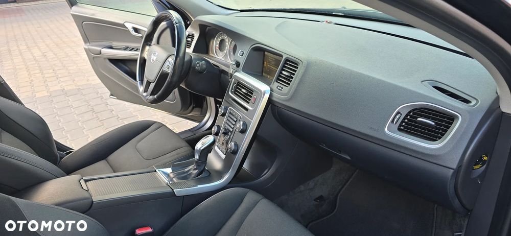 Volvo V60 D4 Geartronic Edition Pro - 12