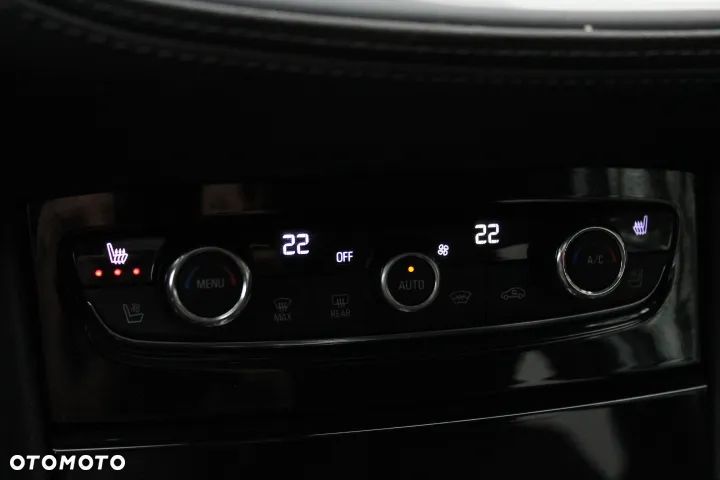 Opel Grandland X Plug-in-Hybrid 1.6 DI Start/Stop Ultimate - 17