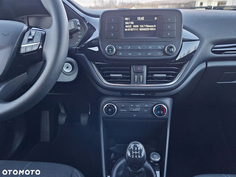 Ford Fiesta 1.1 Trend - 24