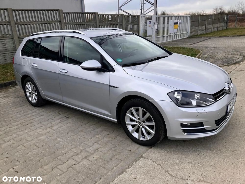 Volkswagen Golf 2.0 TDI BlueMotion Technology Lounge - 5
