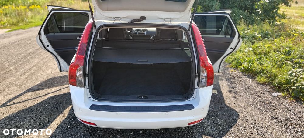 Volvo V50 - 10