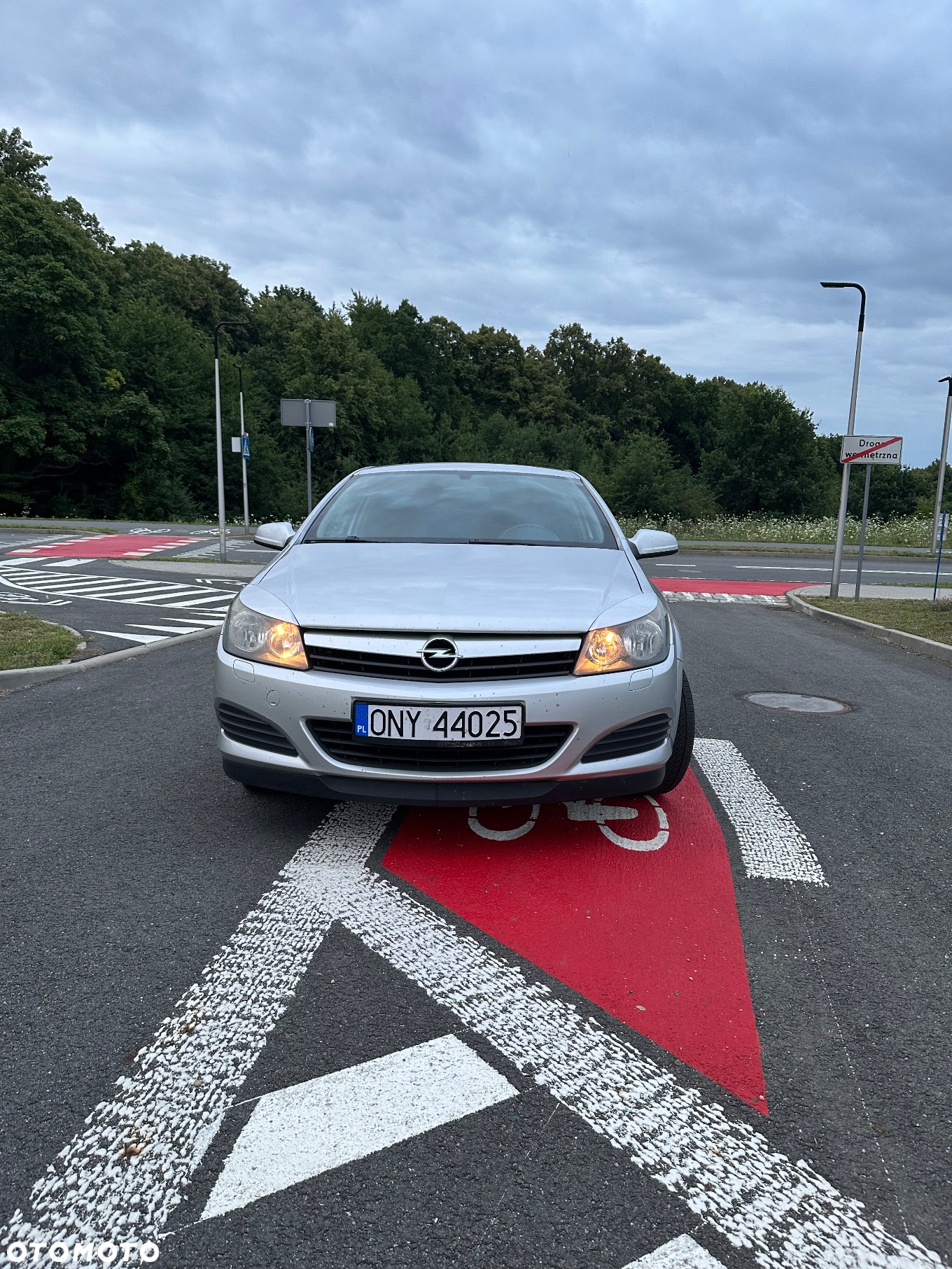 Opel Astra GTC 1.6 - 2
