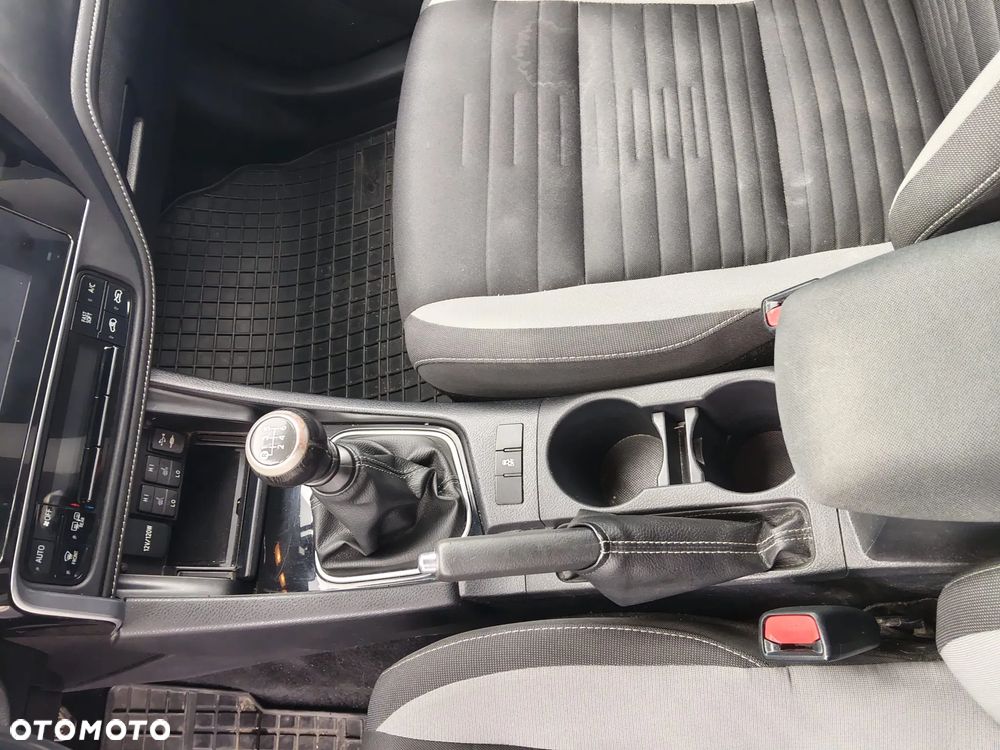 Toyota Auris 1.6 Active - 11