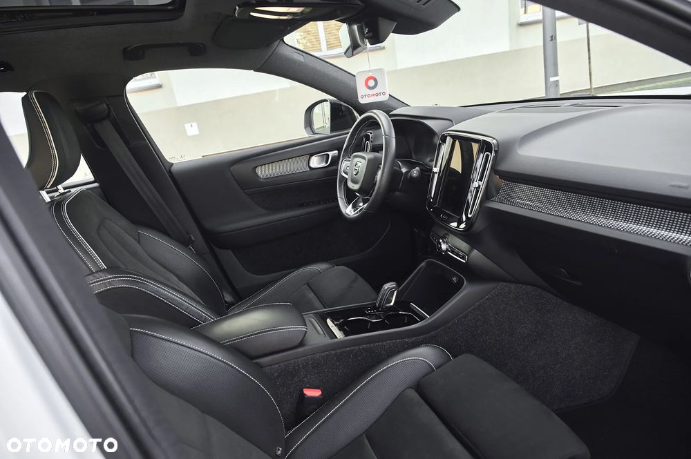 Volvo XC 40 P8 AWD Recharge RDesign - 36