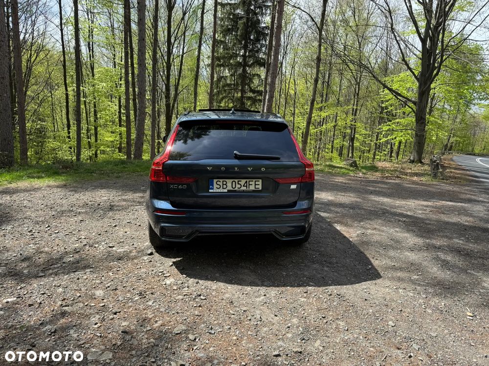 Volvo XC 60 T6 Plug-In Hybrid AWD Plus Dark - 8