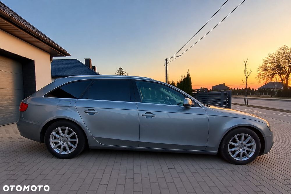 Audi A4 Avant - 2