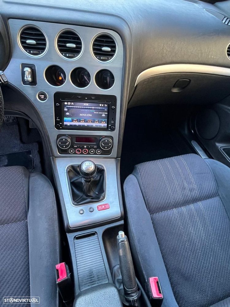 Alfa Romeo 159 Sportwagon 1.9 JTDm 16V Sportiva - 11