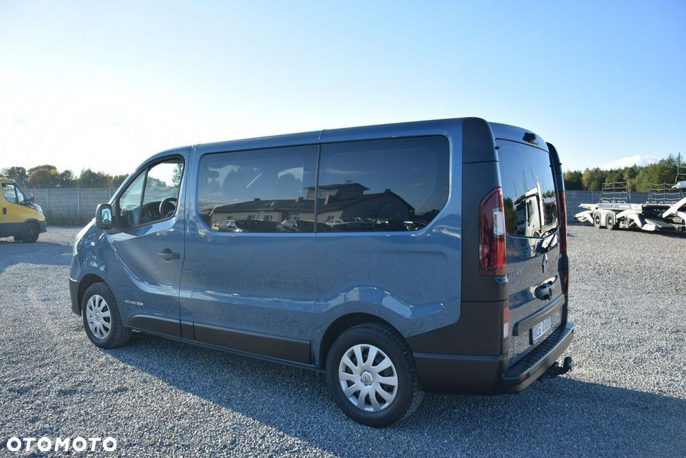 Renault Trafic - 12