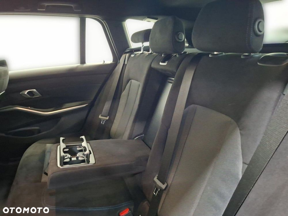 BMW Seria 3 - 17