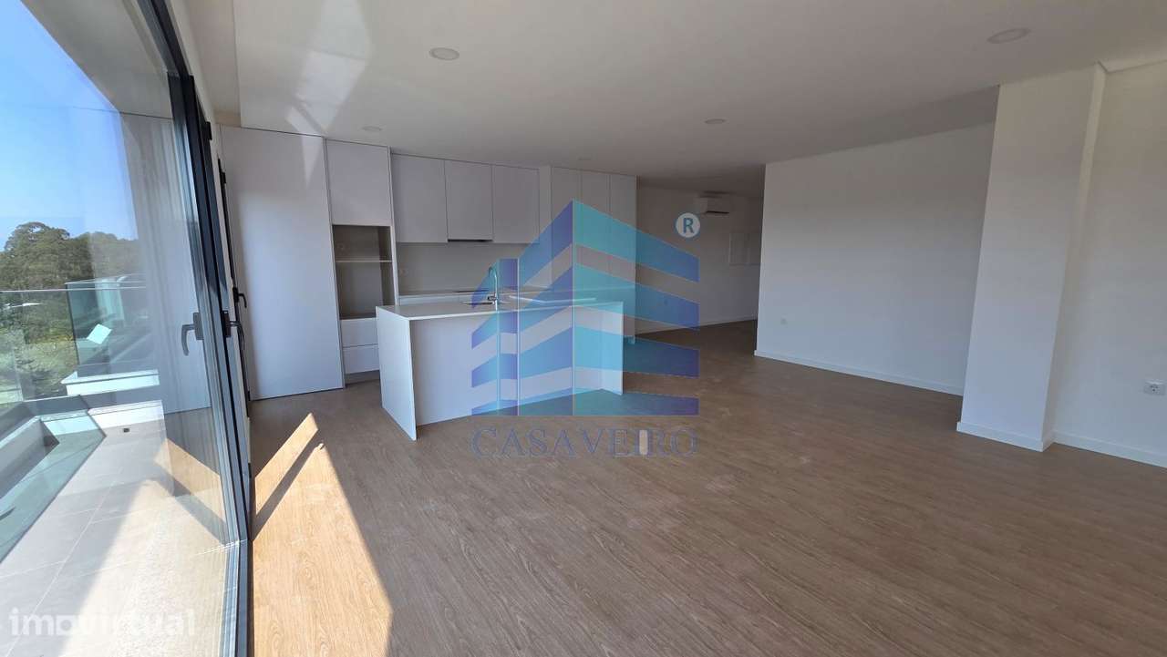 Apartamento T2 Duplex com terraço e Garagem Fechada - Grande imagem: 5/24