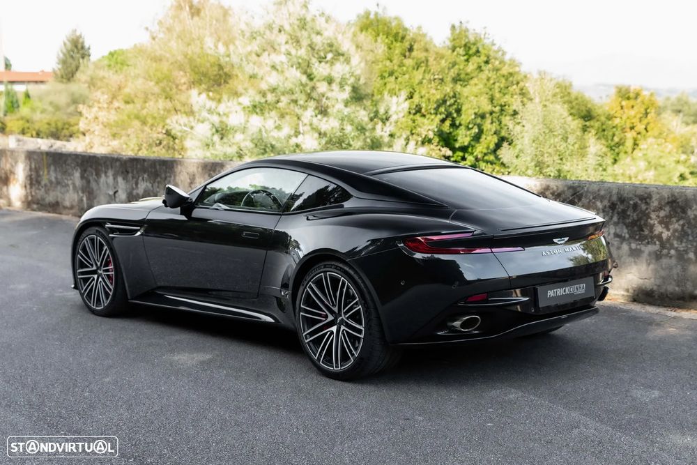 Aston Martin DB12 Coupé V8 Auto - 4