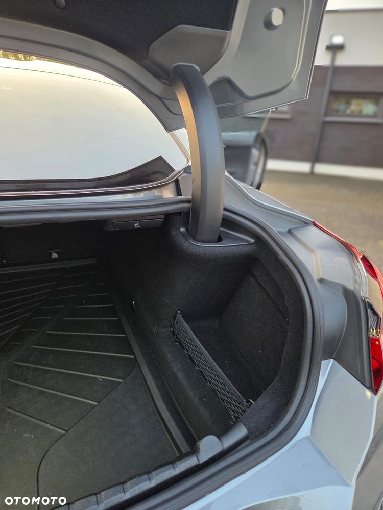 BMW Seria 8 - 12