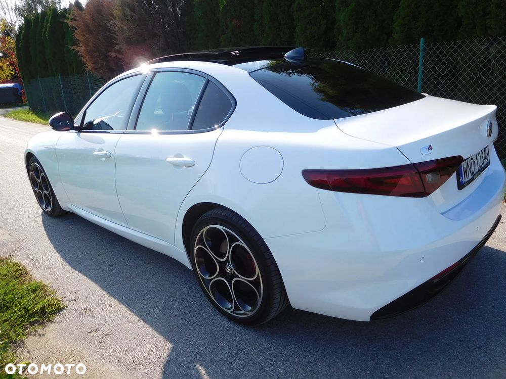 Alfa Romeo Giulia - 13