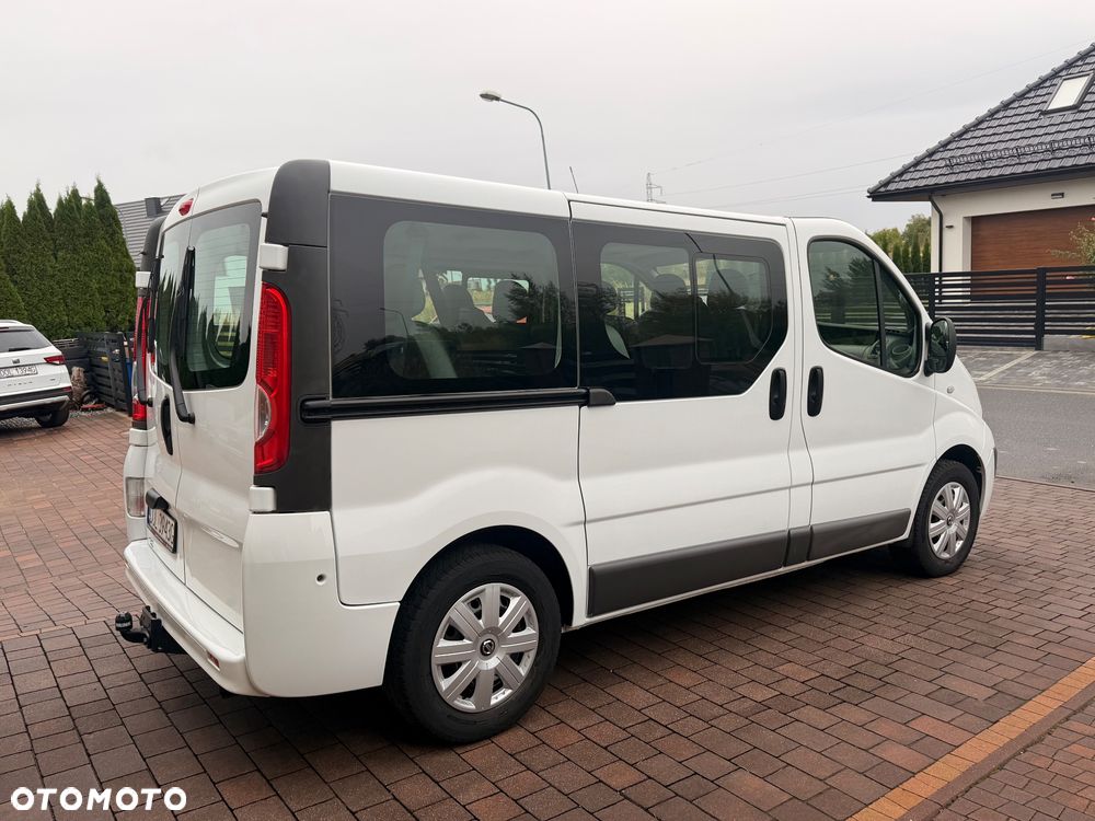 Renault Trafic - 13