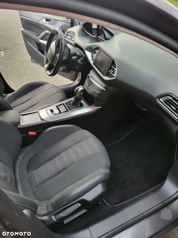 Peugeot 308 PureTech 130 EAT6 Stop & Start Allure - 21