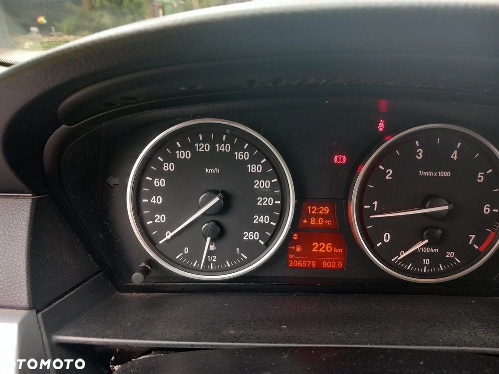 BMW Seria 5 523i Edition Exclusive - 15
