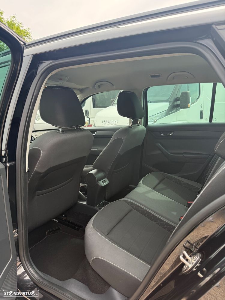 Skoda Fabia Break 1.0 TSI Ambition DSG - 24