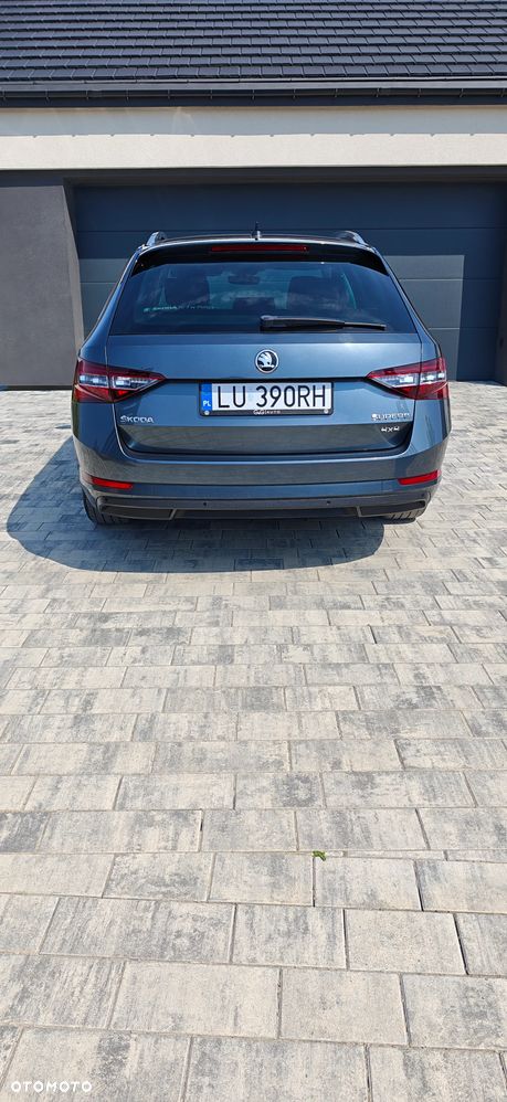 Skoda Superb 2.0 TDI 4x4 L&K DSG - 3