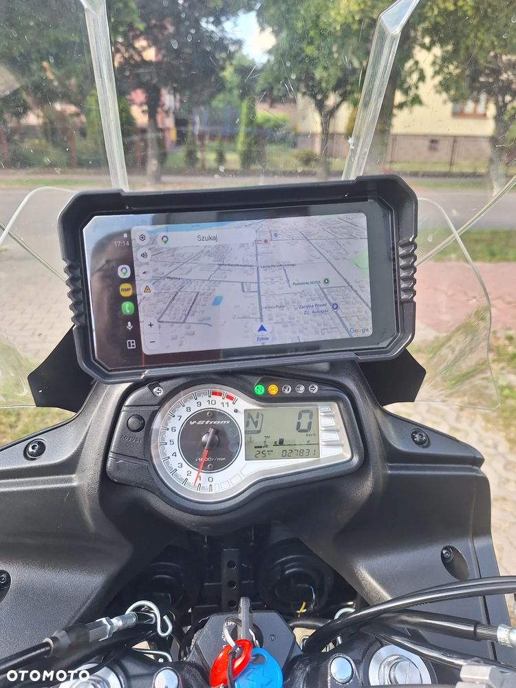 Suzuki V-STROM - 11