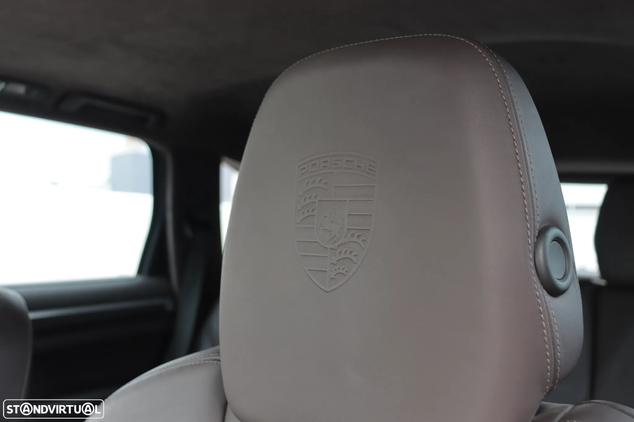 Porsche Cayenne Turbo - 14