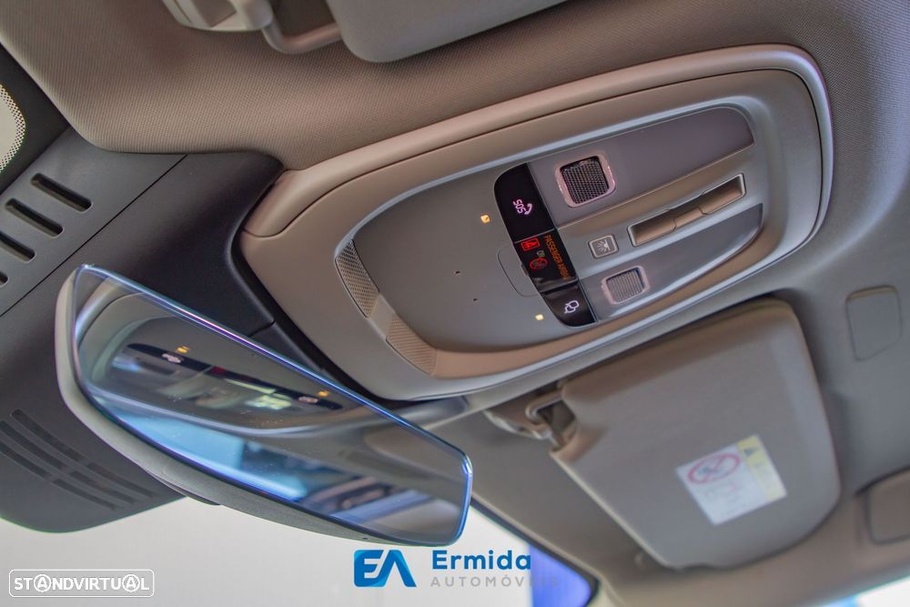 Volvo V90 2.0 T6 PHEV R-Design AWD - 49