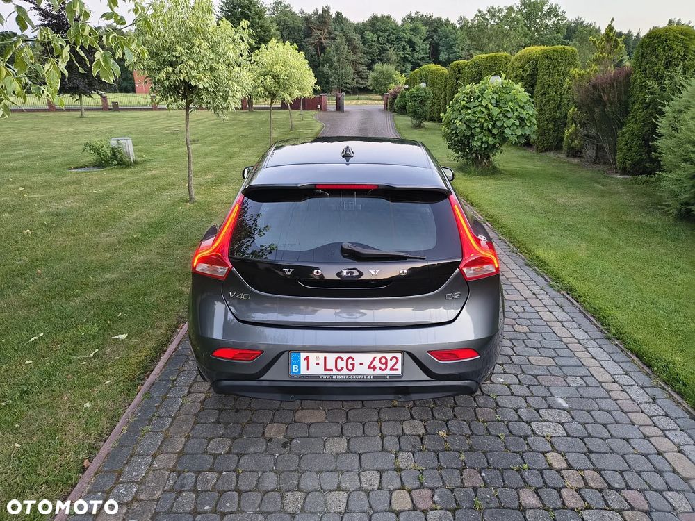 Volvo V40 D2 Summum - 28