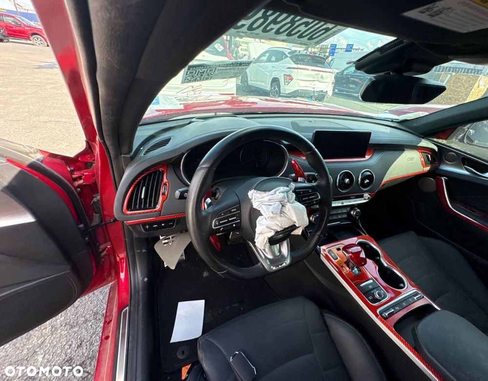Kia Stinger 3.3 T-GDI AWD OPF GT - 11