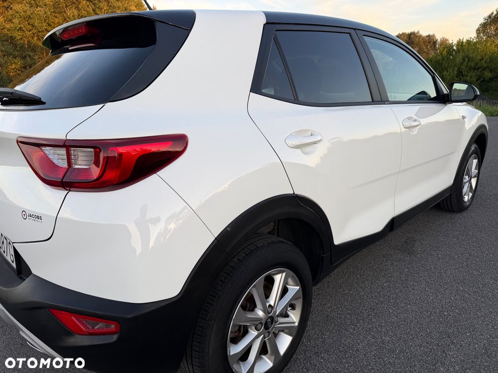 Kia Stonic 1.2 M - 11