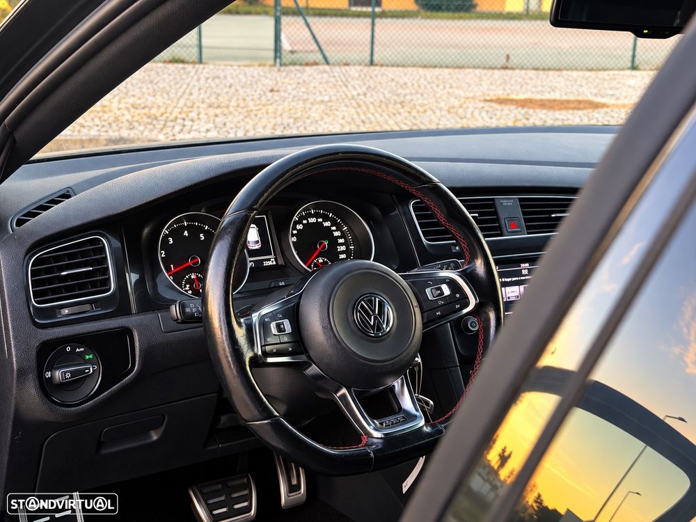 VW Golf 2.0 TSi GTi DSG Performance - 4