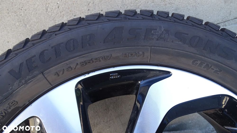TOYOTA AYGO X - felga 5Jx17 ET40 4x100 - 5