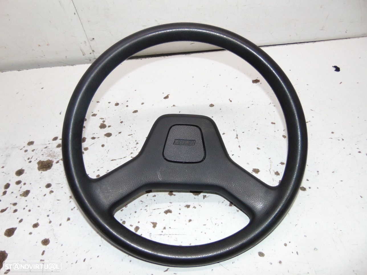Fiat Uno 1º modelo volante - 1